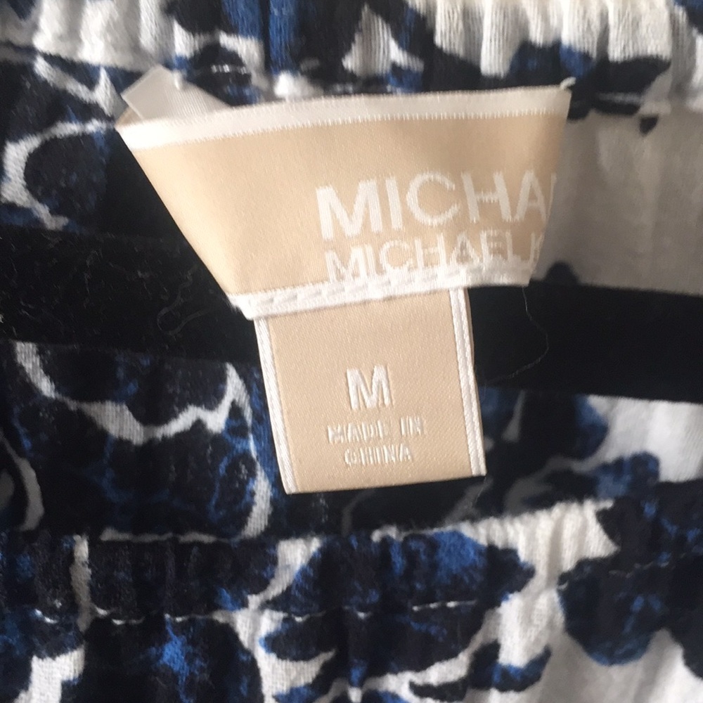 Michael Kors light weight top - Picture 2 of 5